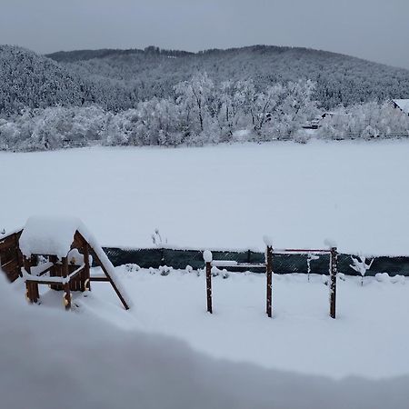 Dom Hills Bucovina Hotel กูรา ฮูมอรูลุย ภายนอก รูปภาพ