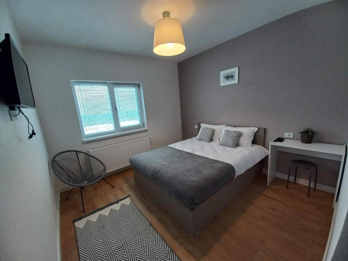 Dom Hills Bucovina Hotel กูรา ฮูมอรูลุย ภายนอก รูปภาพ