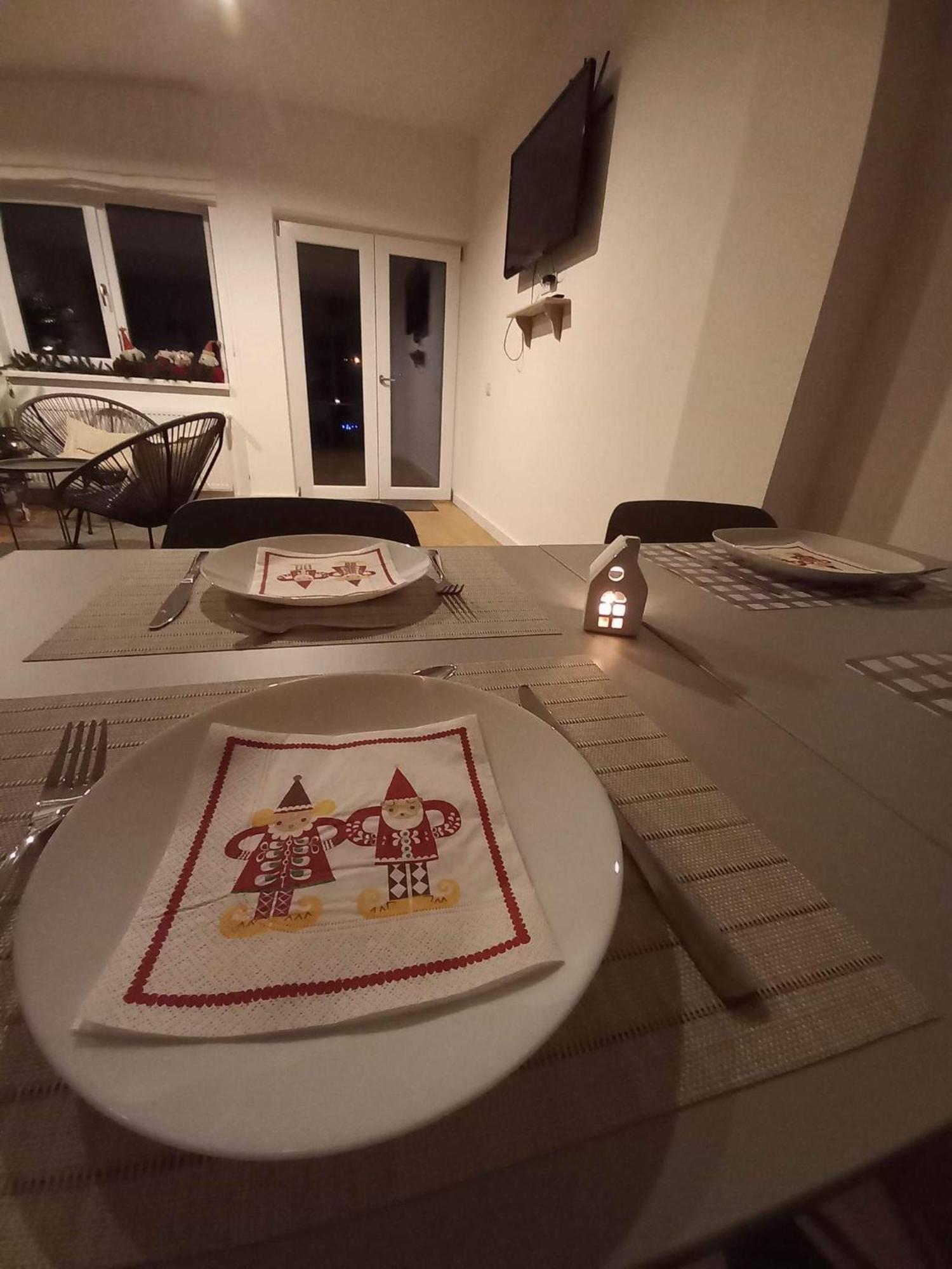 Dom Hills Bucovina Hotel กูรา ฮูมอรูลุย ภายนอก รูปภาพ